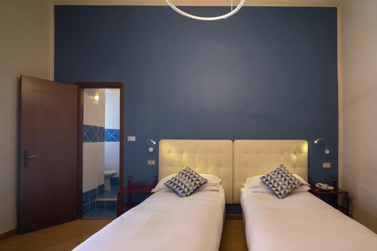 Italia Hotel 3*