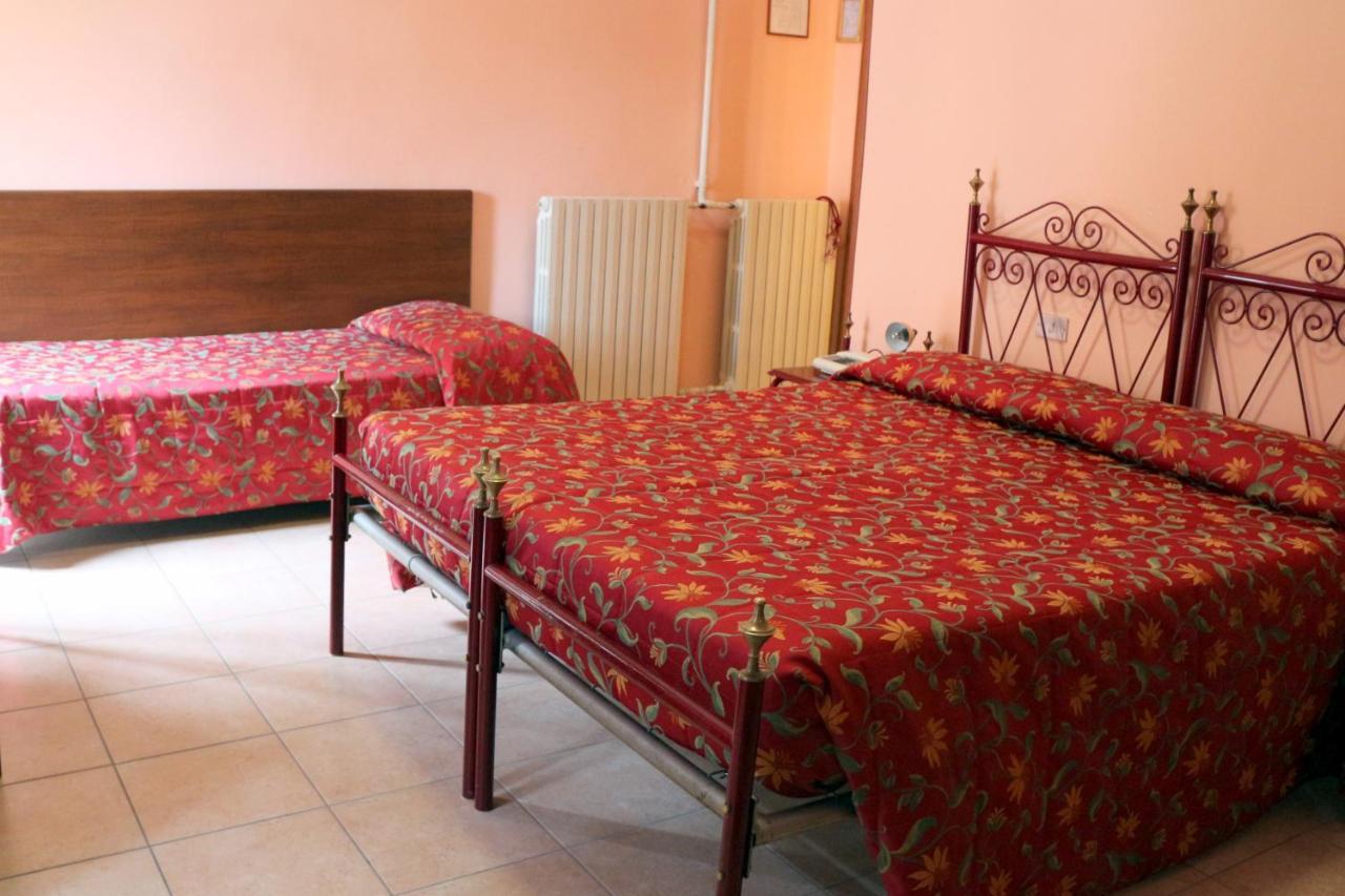 Italia Hotel 3*