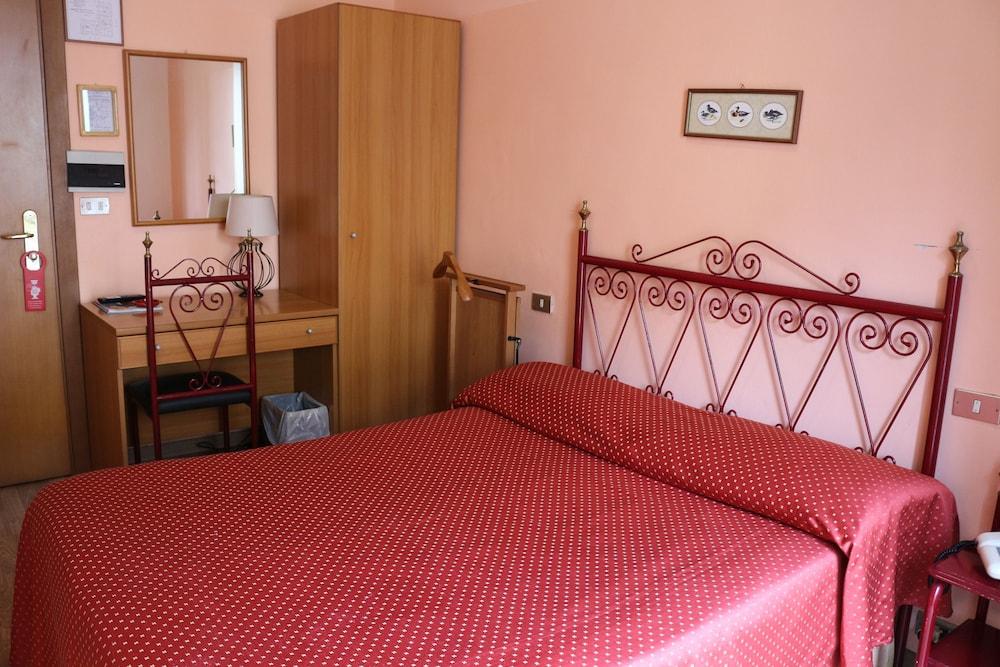 Italia Hotel